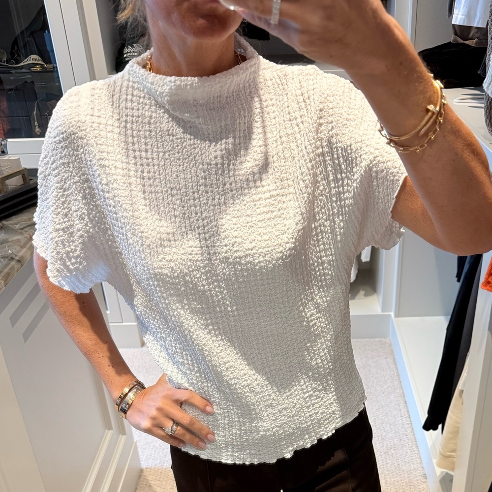 Zara, crinkle cap sleeve, size Small